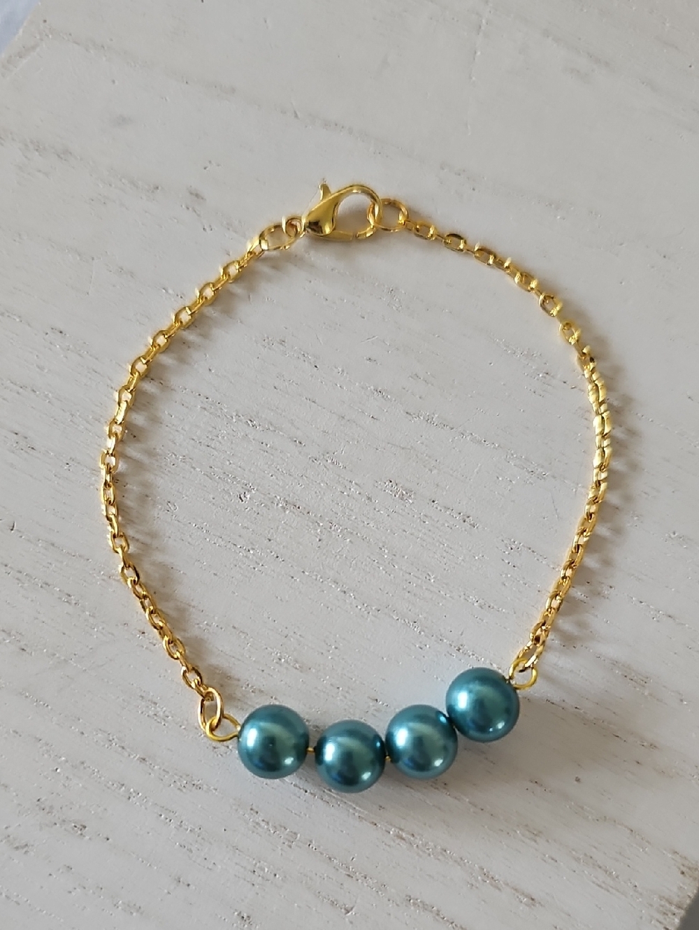 Gold Chain Bracelet with Blue Pearl Beads